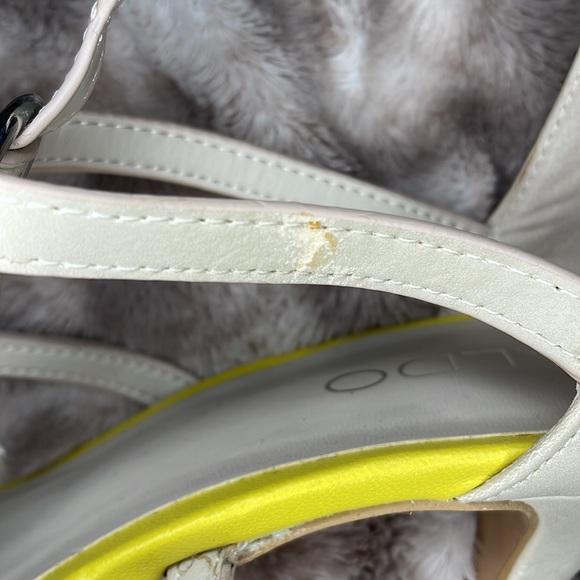 Aldo snake skin heels Size 8…. Good Condition! - Picture 6 of 9